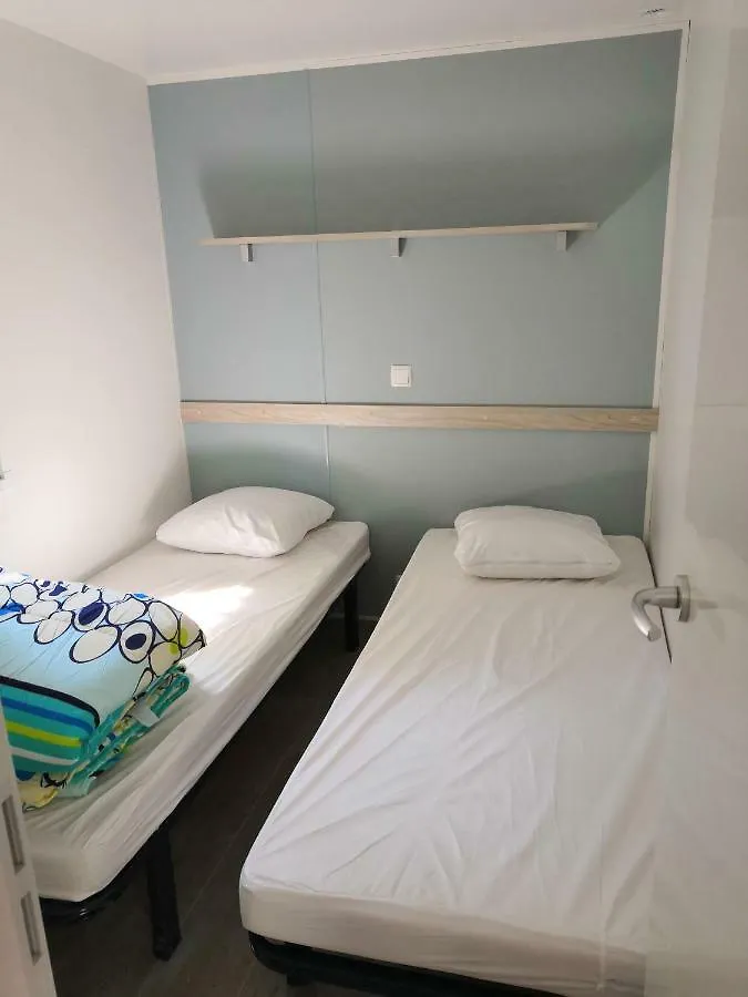 Camping La Residence D'Ete 3 Etoiles Familial Piscine Chauffee Gorges De L Ardeche Saint-Remeze